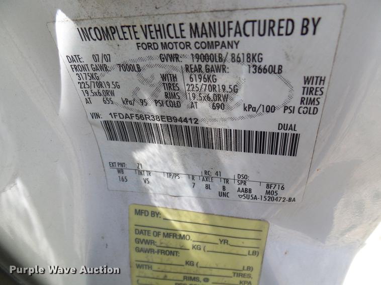 image for item DD8572 2008 Ford F550 Super Duty bucket truck