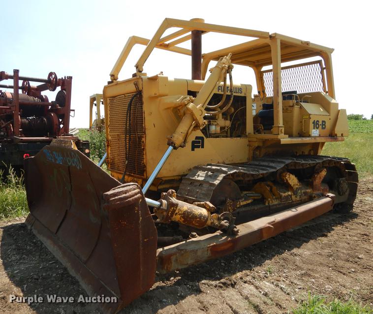 image for item DE1765 1981 Fiat-Allis 16B dozer