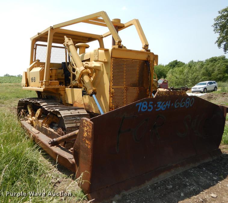 image for item DE1765 1981 Fiat-Allis 16B dozer