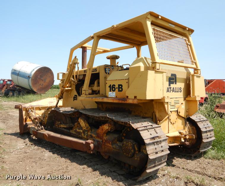 image for item DE1765 1981 Fiat-Allis 16B dozer