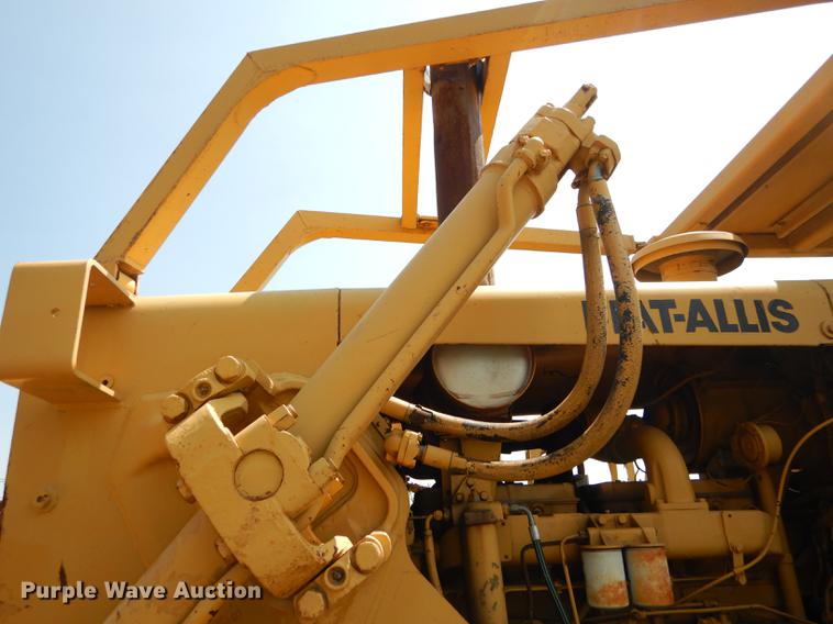 image for item DE1765 1981 Fiat-Allis 16B dozer