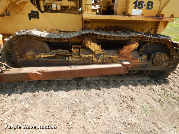 image for item DE1765 1981 Fiat-Allis 16B dozer