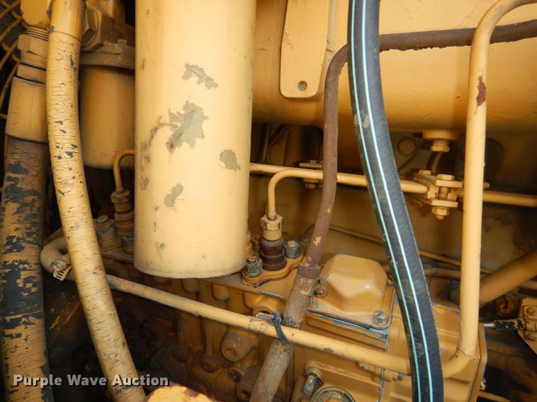 image for item DE1765 1981 Fiat-Allis 16B dozer