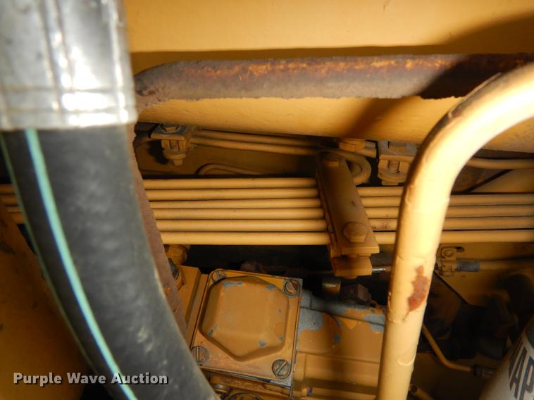 image for item DE1765 1981 Fiat-Allis 16B dozer