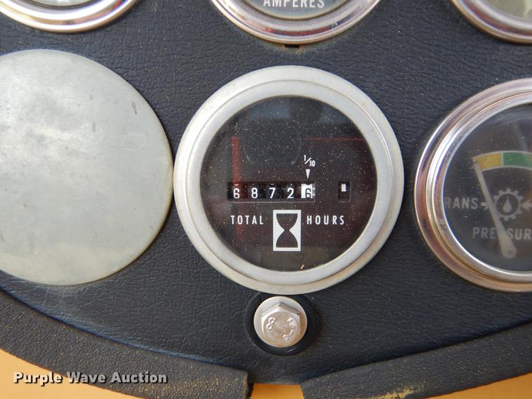 image for item DE1765 1981 Fiat-Allis 16B dozer