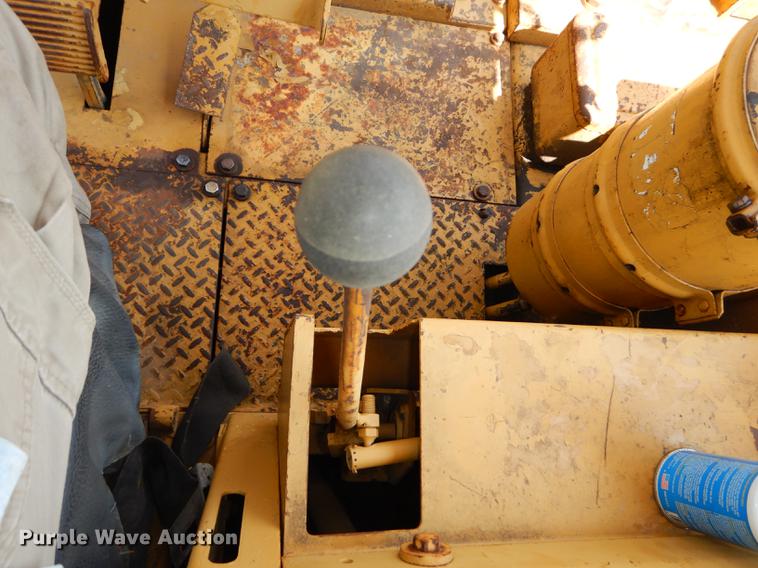 image for item DE1765 1981 Fiat-Allis 16B dozer