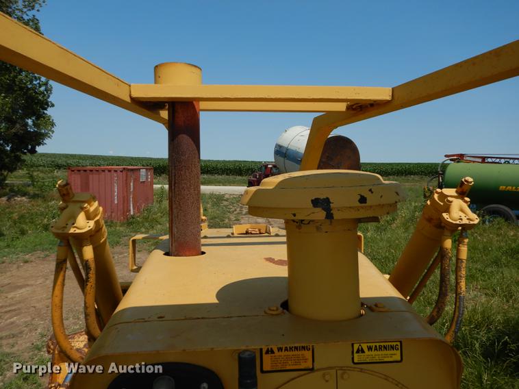 image for item DE1765 1981 Fiat-Allis 16B dozer