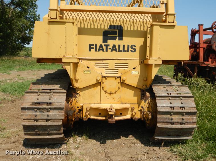image for item DE1765 1981 Fiat-Allis 16B dozer