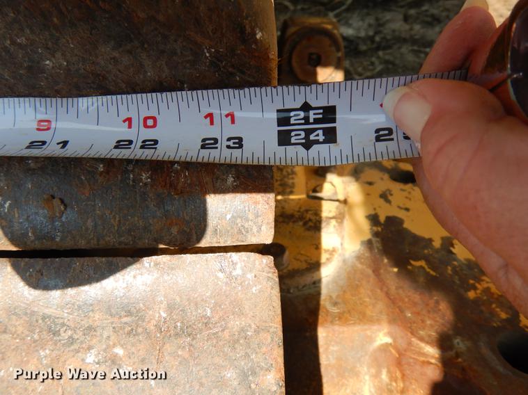 image for item DE1765 1981 Fiat-Allis 16B dozer