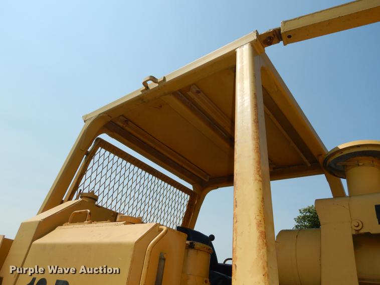 image for item DE1765 1981 Fiat-Allis 16B dozer