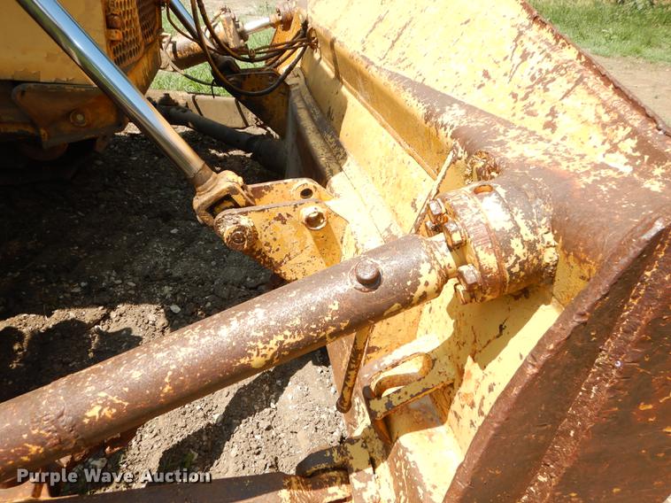 image for item DE1765 1981 Fiat-Allis 16B dozer