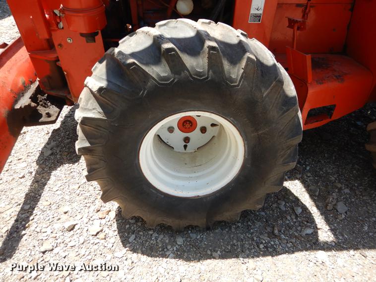 image for item DE1766 Ditch Witch R65 trencher