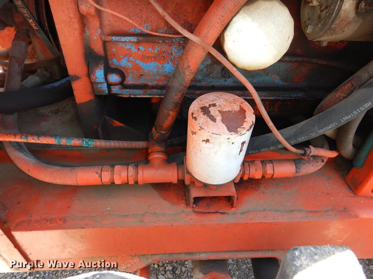 image for item DE1766 Ditch Witch R65 trencher