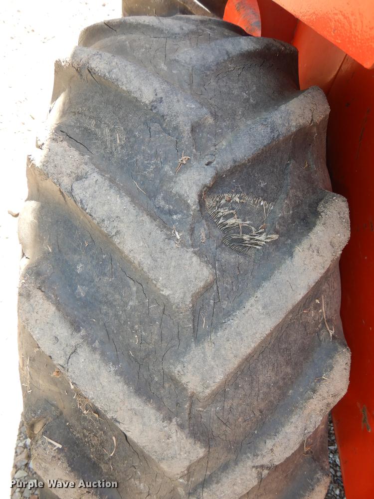 image for item DE1766 Ditch Witch R65 trencher