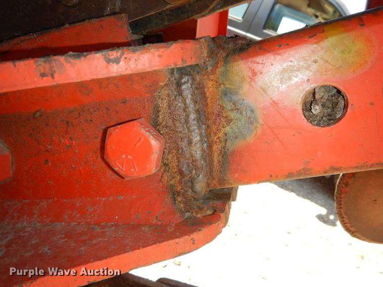 image for item DE1766 Ditch Witch R65 trencher