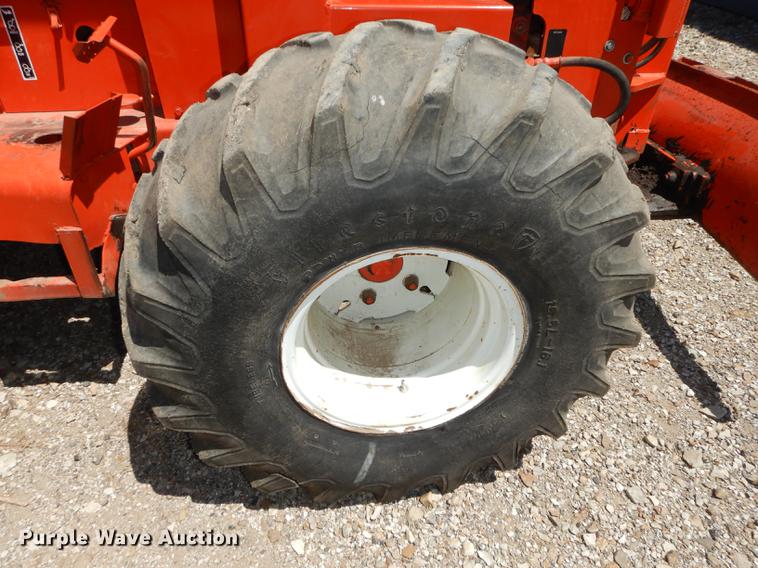 image for item DE1766 Ditch Witch R65 trencher