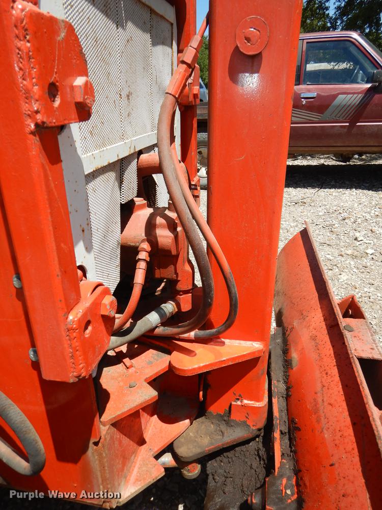 image for item DE1766 Ditch Witch R65 trencher