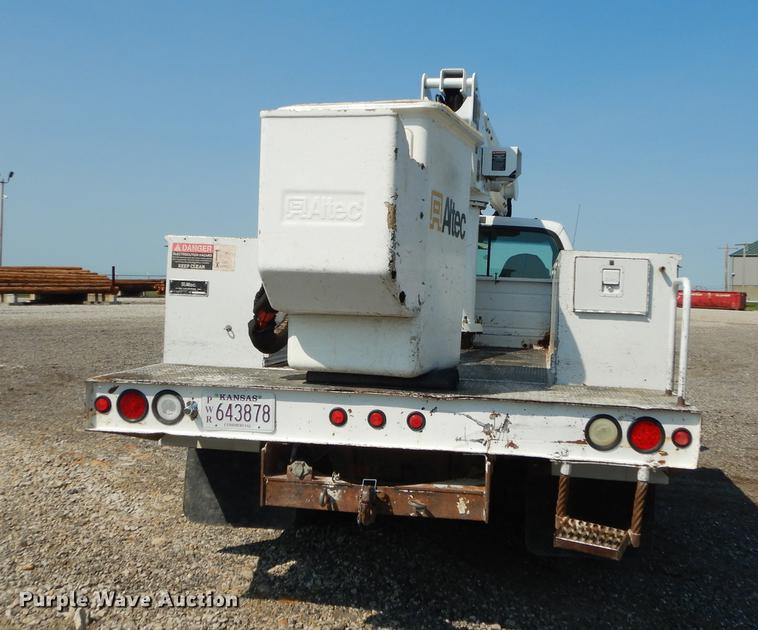 image for item DE1797 2002 Ford F550 Super Duty XL bucket truck