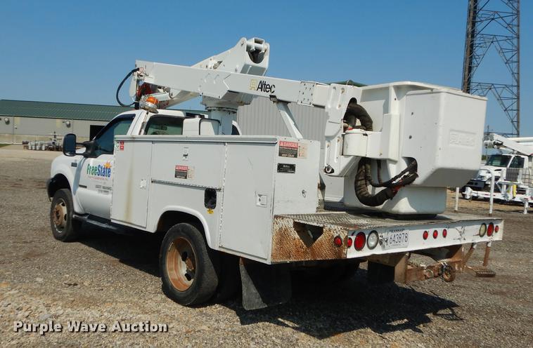 image for item DE1797 2002 Ford F550 Super Duty XL bucket truck