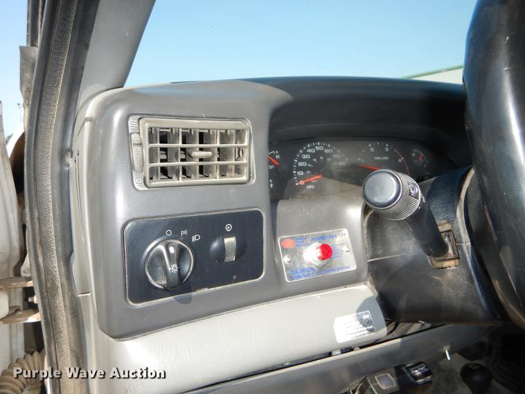 image for item DE1797 2002 Ford F550 Super Duty XL bucket truck