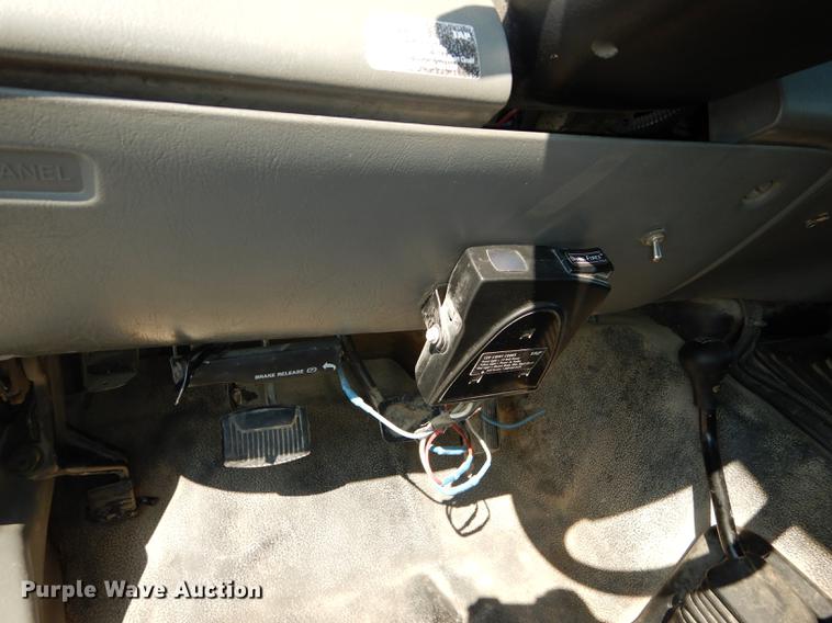 image for item DE1797 2002 Ford F550 Super Duty XL bucket truck