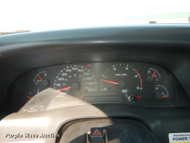 image for item DE1797 2002 Ford F550 Super Duty XL bucket truck