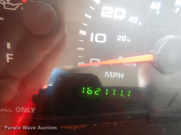 image for item DE1797 2002 Ford F550 Super Duty XL bucket truck