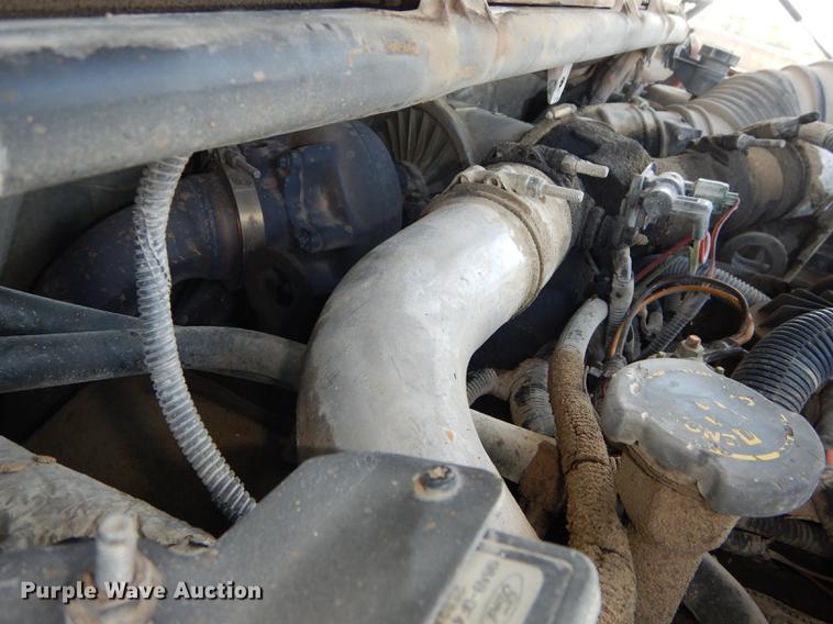 image for item DE1797 2002 Ford F550 Super Duty XL bucket truck