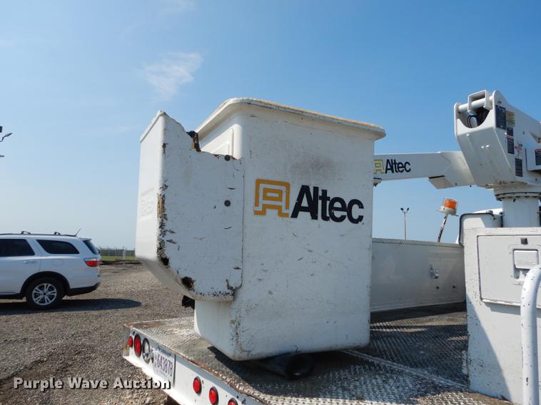 image for item DE1797 2002 Ford F550 Super Duty XL bucket truck