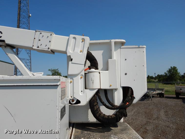 image for item DE1797 2002 Ford F550 Super Duty XL bucket truck