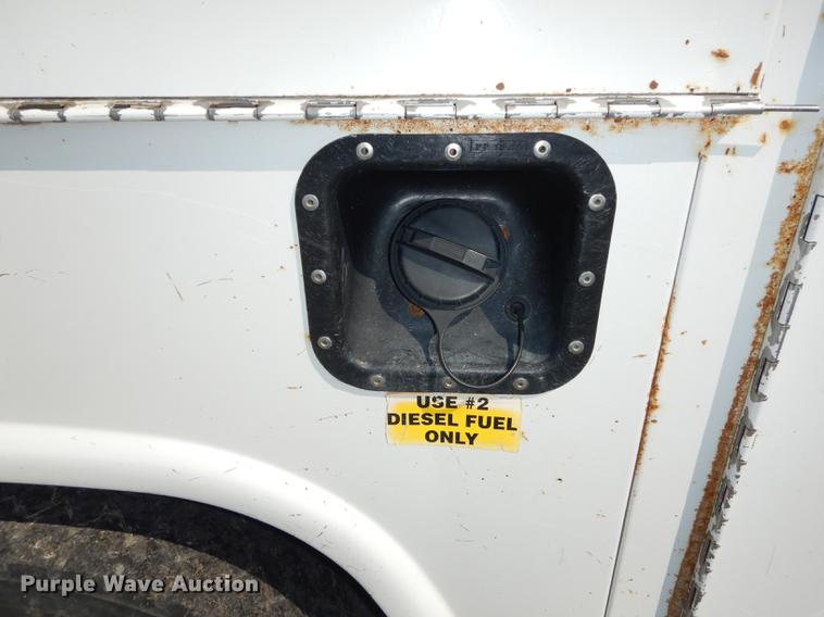 image for item DE1797 2002 Ford F550 Super Duty XL bucket truck