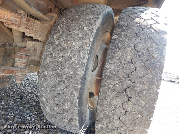 image for item DE1797 2002 Ford F550 Super Duty XL bucket truck