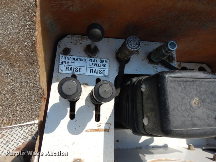 image for item DE1797 2002 Ford F550 Super Duty XL bucket truck