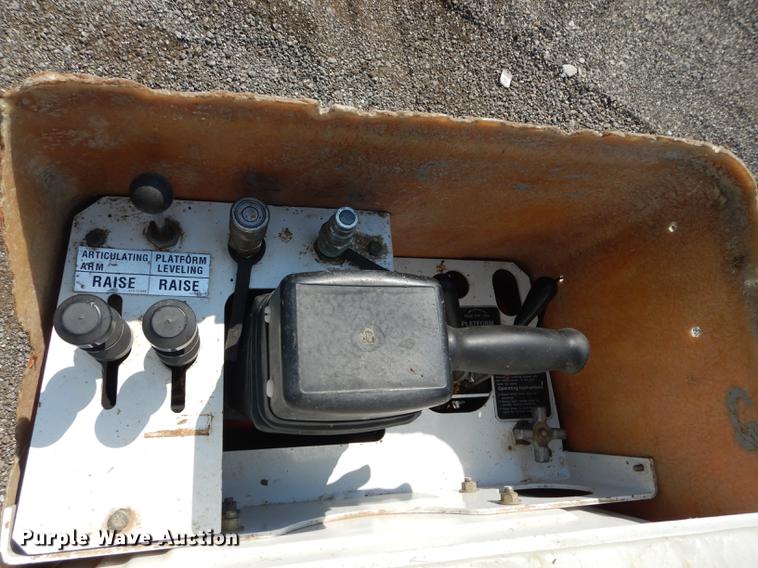 image for item DE1797 2002 Ford F550 Super Duty XL bucket truck