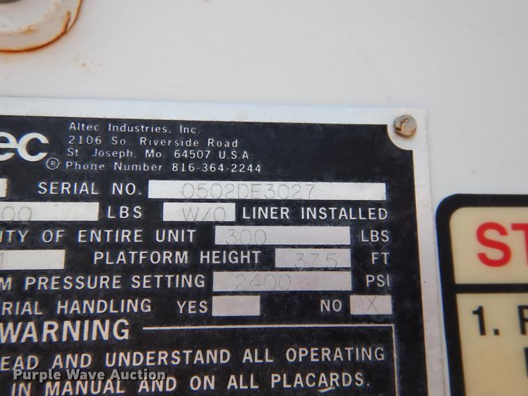 image for item DE1797 2002 Ford F550 Super Duty XL bucket truck