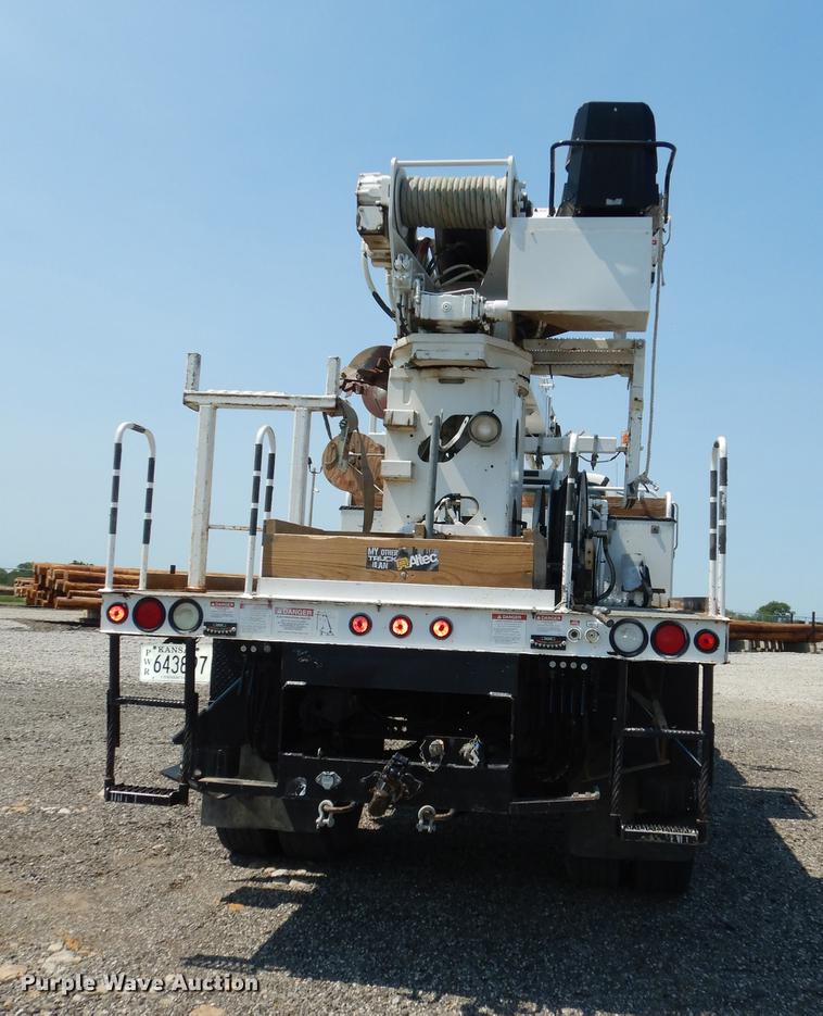 image for item DE1799 2008 Ford F750 Super Duty XL digger derrick truck