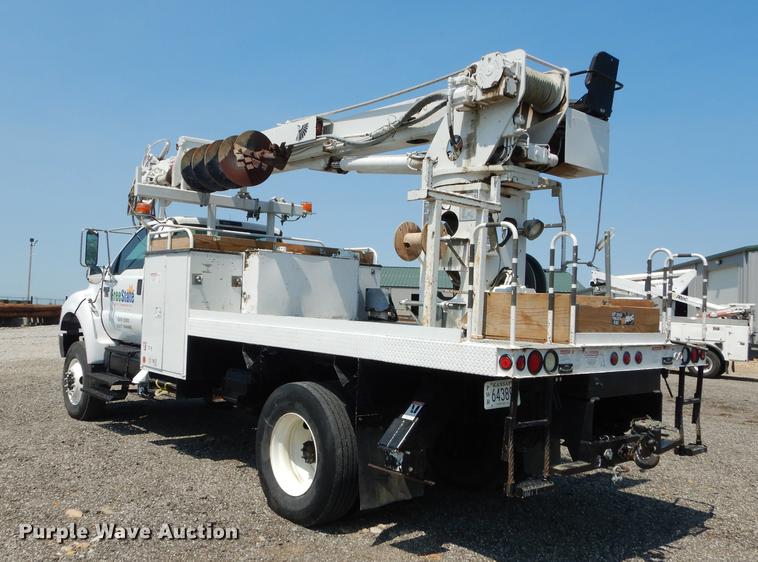 image for item DE1799 2008 Ford F750 Super Duty XL digger derrick truck