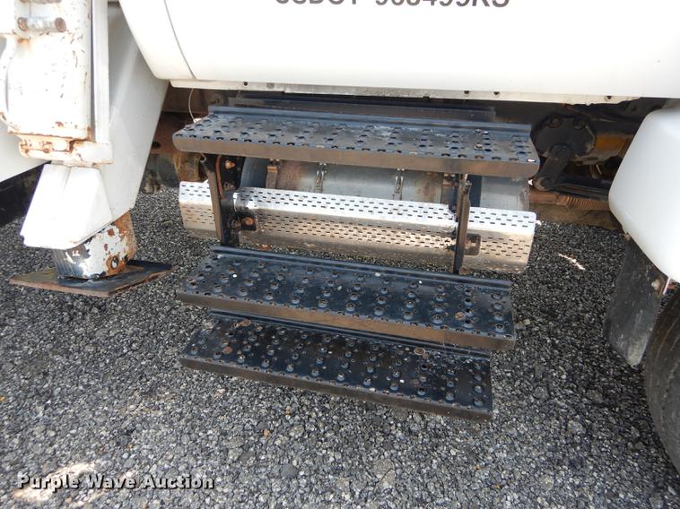 image for item DE1799 2008 Ford F750 Super Duty XL digger derrick truck