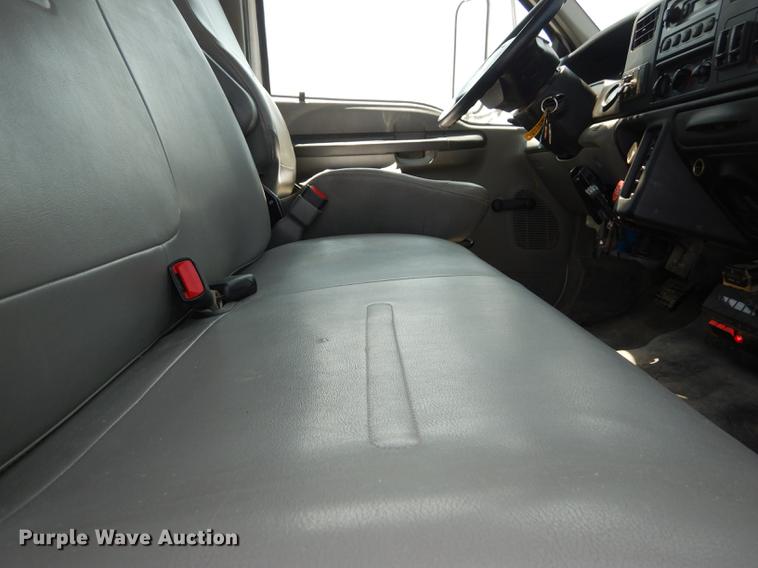 image for item DE1799 2008 Ford F750 Super Duty XL digger derrick truck