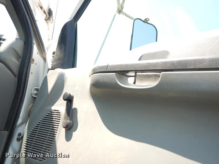 image for item DE1799 2008 Ford F750 Super Duty XL digger derrick truck