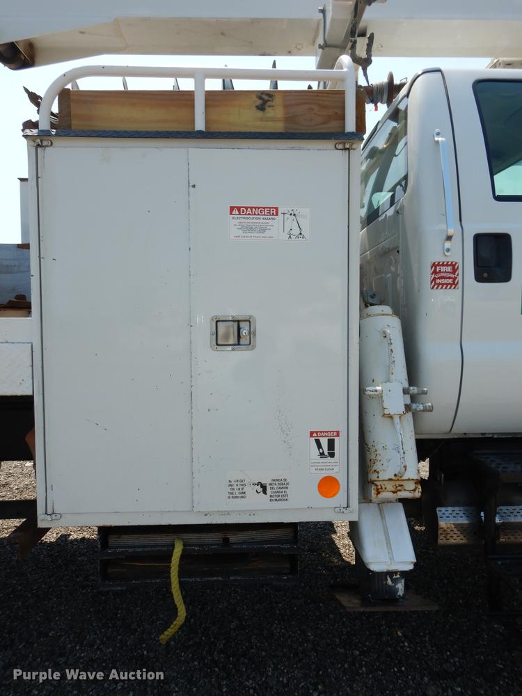 image for item DE1799 2008 Ford F750 Super Duty XL digger derrick truck