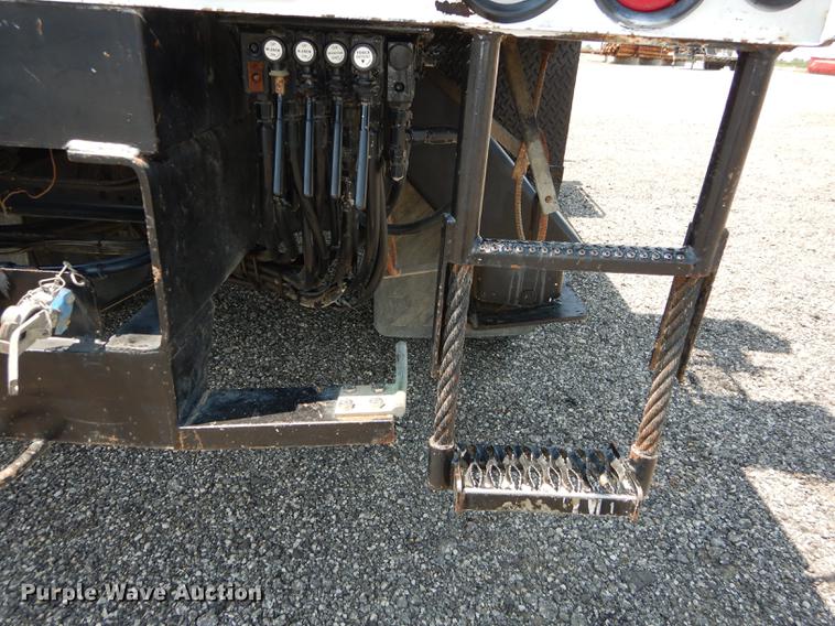 image for item DE1799 2008 Ford F750 Super Duty XL digger derrick truck