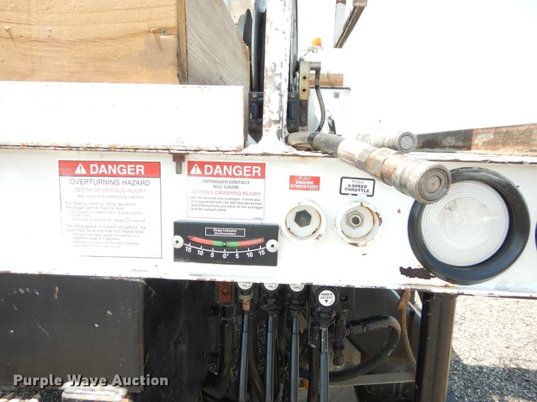 image for item DE1799 2008 Ford F750 Super Duty XL digger derrick truck