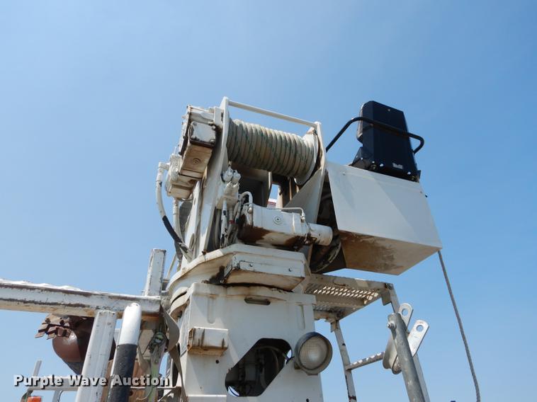 image for item DE1799 2008 Ford F750 Super Duty XL digger derrick truck