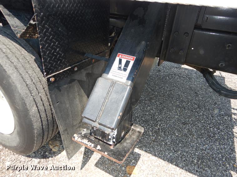 image for item DE1799 2008 Ford F750 Super Duty XL digger derrick truck