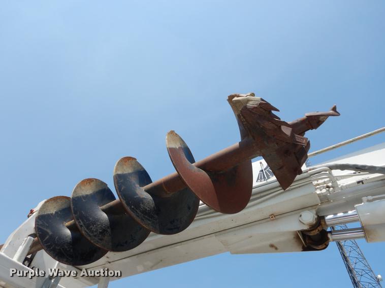 image for item DE1799 2008 Ford F750 Super Duty XL digger derrick truck