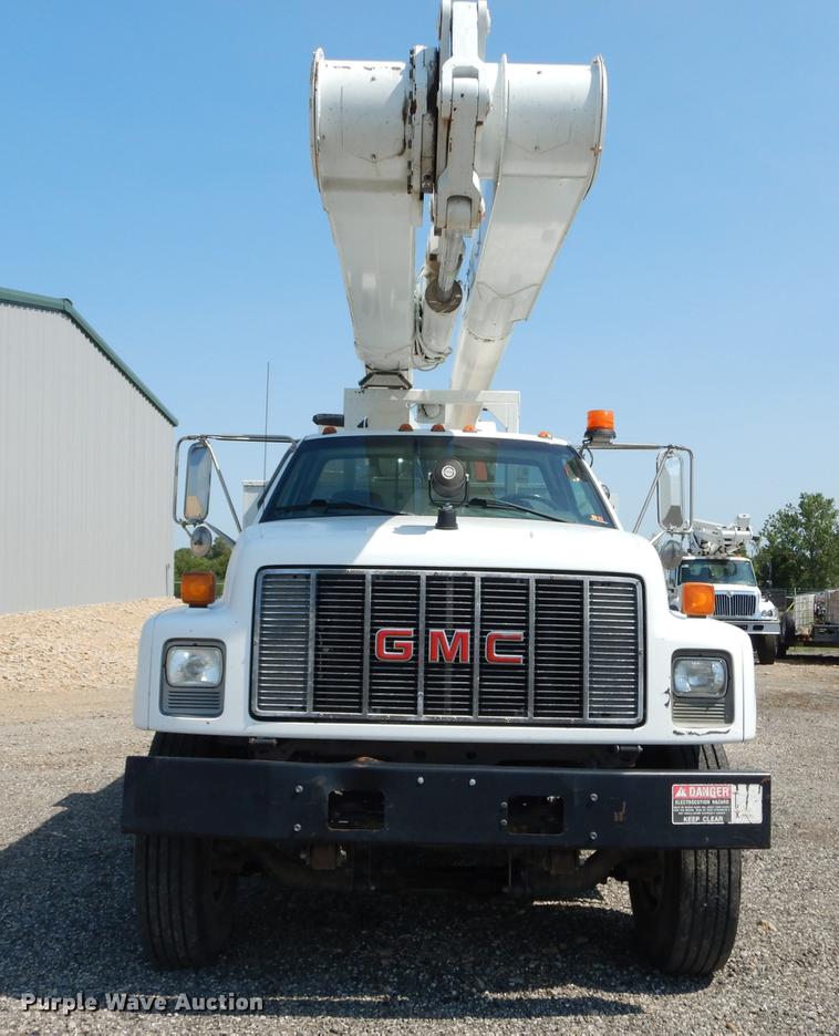 image for item DE1800 1999 GMC C7500 bucket truck