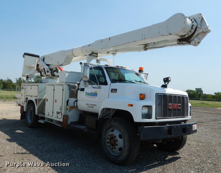 image for item DE1800 1999 GMC C7500 bucket truck