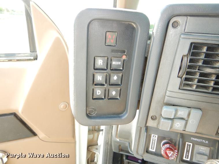 image for item DE1800 1999 GMC C7500 bucket truck