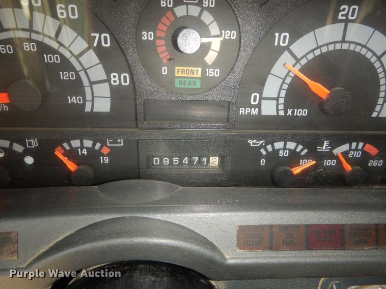 image for item DE1800 1999 GMC C7500 bucket truck